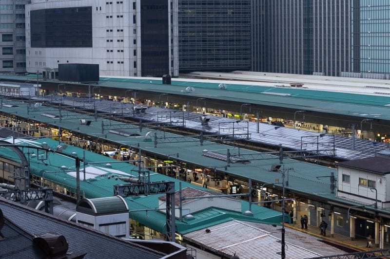 東京駅のホームの写真